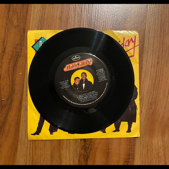 KOOL & THE GANG Holiday 45 RPM Vinyl Record - Picture 4 of 6